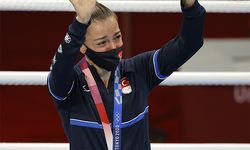 Buse Naz Çakıroğlu: "Ülkemizi dünyanın her bir yanından alkışlatmanın gururunu yaşıyorum."