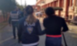 Trabzon'da internetten müşteri bularak fuhuş yapan iki bayan yakalandı