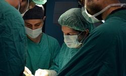 Kalça çıkığı 11 aylık bebek, KTÜ Farabi Hastanesi'nde şifa buldu