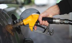 Benzin ve motorine yapılması planlanan zam iptal edildi
