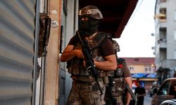 İstanbul’da PKK’ya operasyon: Örgüt üyelerine sahte pasaport temin eden 5 şüpheli yakalandı