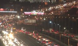 Okullar açıldı; İstanbul'da trafik yoğunluğu başladı