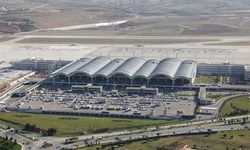 Trabzon ve Amsterdam uçakları pisti pas geçti