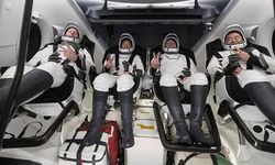 SpaceX uzaya 4 astronot gönderdi
