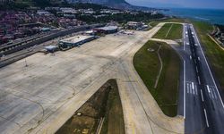Trabzon Havalimanı'nda uçuşlara sis engeli