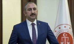 Abdulhamit Gül: Boşanma davalarını hızlandıracak usul üzerinde çalışıyoruz