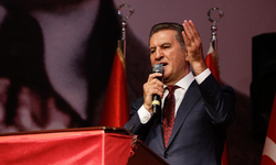 Mustafa Sarıgül: “Türkiye dolarla yatıyor, kalkıyor, asıl sorunlarımız yerinde duruyor“