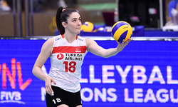Vakıfbank SK sporcusu Zehra Güneş kimdir, kaç boyundadır?