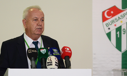 Bursaspor'da üç genç oyuncunun Trabzonspor'a transferi tepki çekti