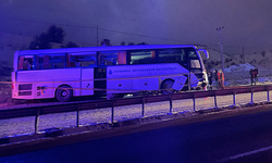 İstanbul'dan Trabzon'a giden belediye otobüsü Çankırı'da kaza yaptı: 2 ölü, 27 yaralı