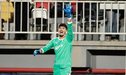 Altay Bayındır: İki maçtır 70-80 dakika 10 kişi oynadık, bunlara dikkat edilsin
