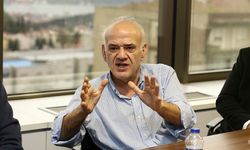 Ahmet Çakar: "Bir avuç köpek federasyonu yedi"