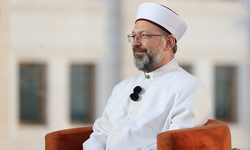 Diyanet İşleri Başkanı Ali Erbaş, bayram namazında İngilizce hutbe okudu
