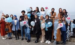 Avrasya Üniversitesi öğrencilerinden otizmli çocuklara anlamlı hediye
