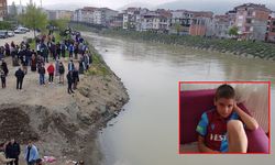 Trabzon'un Araklı ilçesinde köprüden dereye düşerek denize sürüklenen 11 yaşındaki çocuğun cansız bedenine ulaşıldı