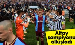 Altaylı futbolcular Trabzonsporlu futbolcuları alkışladı