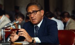 Eski ABD Dışişleri Bakanı Kissinger: "Ukrayna Rusya'nın şartlarını kabul etmeli"