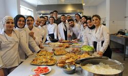 Avrasya Üniversitesinde sokak lezzetleri şenliği