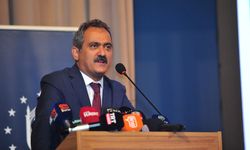 Mahmut Özer: '130 milyon yardımcı kaynağı da ücretsiz olarak verdik'