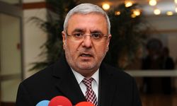 AK Parti'li Mehmet Metiner: 16 Temmuzcu'lar sussun