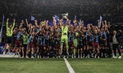 Trabzonspor'un Süper Kupa başarısı gazetelerin manşetlerine böyle yansıdı