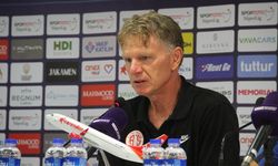 FT Antalyaspor Teknik Sorumlusu Alfons Groenendijk: "Trabzonspor'a kaybetmiyoruz, bunun farkındayız"