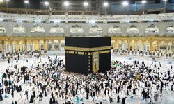Kabe'nin etrafındaki bariyerler 2,5 yıl sonra kaldırdı