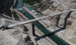 Yusufeli Barajı'ndan etkilenen köy yolları yeniden yapılıyor