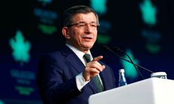 Ahmet Davutoğlu: “Başörtüsü sorunu iktidar değişikliğinde tekrar hortlayabilir”