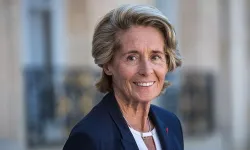 Fransız bakan istifa etti