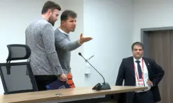 Başakşehir teknik direktörü Emre Belözoğlu basın mensubu ile tartıştı