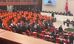 İYİ Parti'den protesto: Meclis'i terk ettiler
