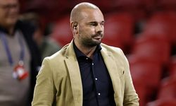Wesley Sneijder: Ajax kulüp kararıyla yardıma katılmadı
