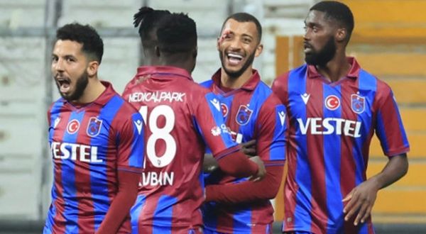 Trabzonsporlu futbolcunun kramponu 40 bin TL'den satışta