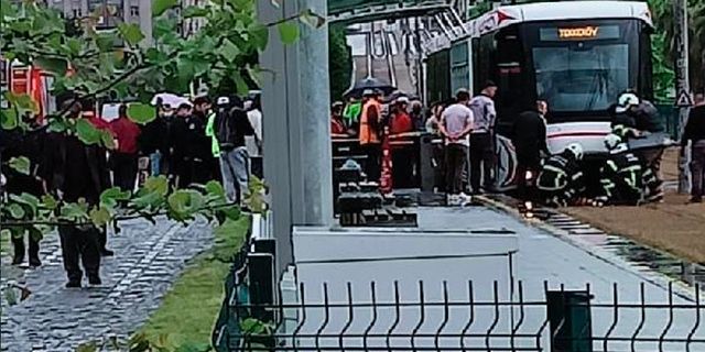 Samsun'da tramvayın çarptığı genç kız yaralandı