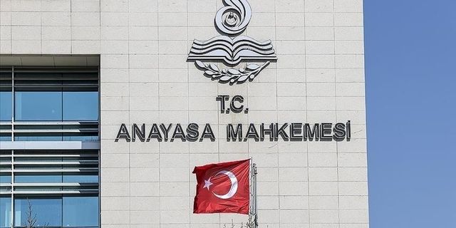 CHP'nin 'Öğretmenlik sınavına iptal' istemine AYM'den karar