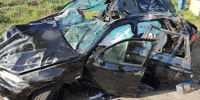 Fransa’dan tatil için gelen gurbetçi aile kaza yaptı: 4 yaralı