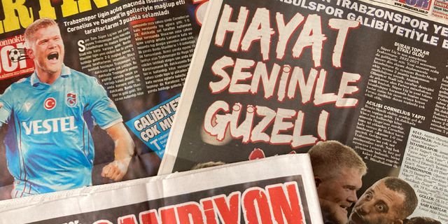 Trabzonspor'un İstanbulspor galibiyeti gazete manşetlerine böyle yansıdı: 'Şampiyon zaferle başladı'