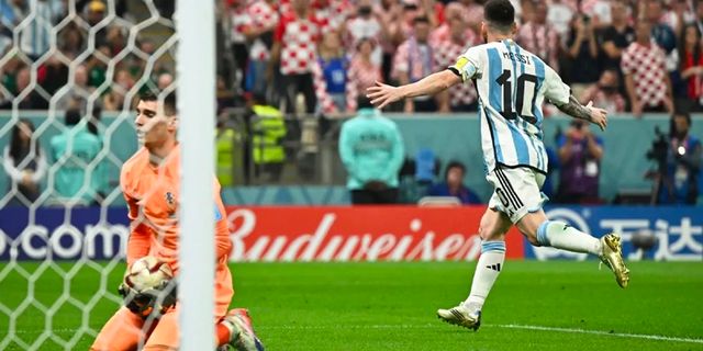 Lionel Messi, Arjantin'in Dünya Kupaları tarihindeki en golcü ismi oldu