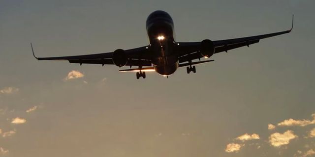 Nepal'de yolcu uçağı düştü: Ölü ve yaralılar var