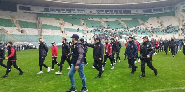 Bursaspor'un Amedspor maçı nedeniyle aldığı seyircisiz oynama cezası düşürüldü