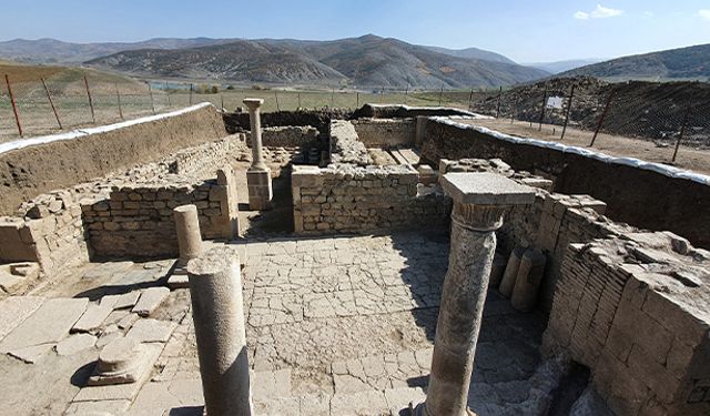 Gümüşhane'nin Kelkit ilçesindeki kazılarda önemli bulgular ortaya çıktı