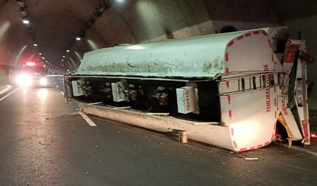 Gümüşhane'den Trabzon'a gelirken korkunç kaza: Tanker tünel duvarına çarptı