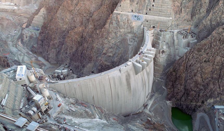Türkiye'nin en yüksek barajı, 10 yılda kendini amorti edecek