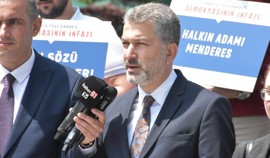 AK Parti Trabzon İl Başkanlığı, 27 Mayıs Darbesi'nin yıl dönümünde basın açıklaması yaptı