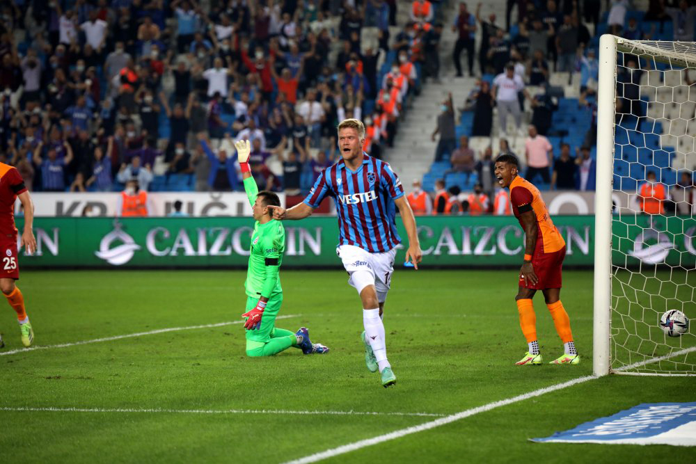 andreas-cornelius-galatasaraya-gol-23-kaısm