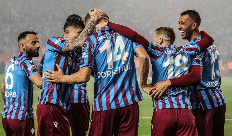 Süper Lig'de şampiyonluğunu ilan eden Trabzonspor, rotasını transfere çevirdi.

