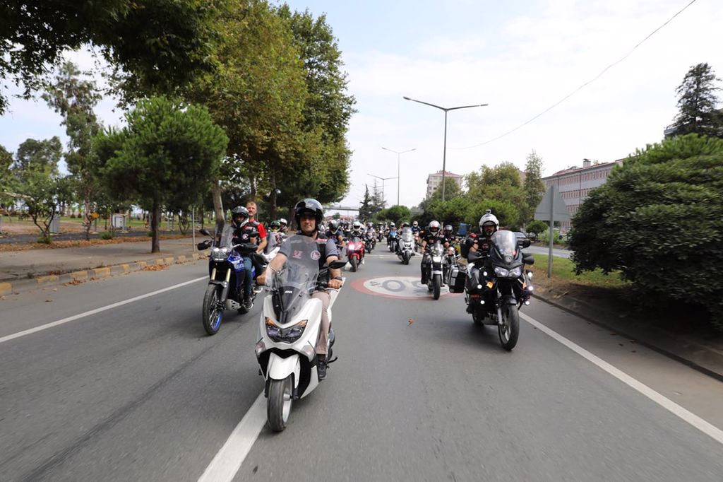 Trabzon Büyükşehir Belediyesi, Akçaabat Belediyesi ve ROTA 61 Trabzon Motosiklet Derneği tarafından Trabzon Motosiklet Festivali düzenlendi.