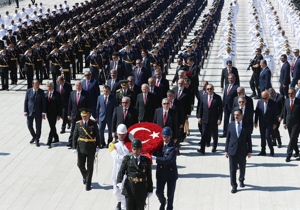 cumhurbaşkanı-erdoğan-anıtkabir-3