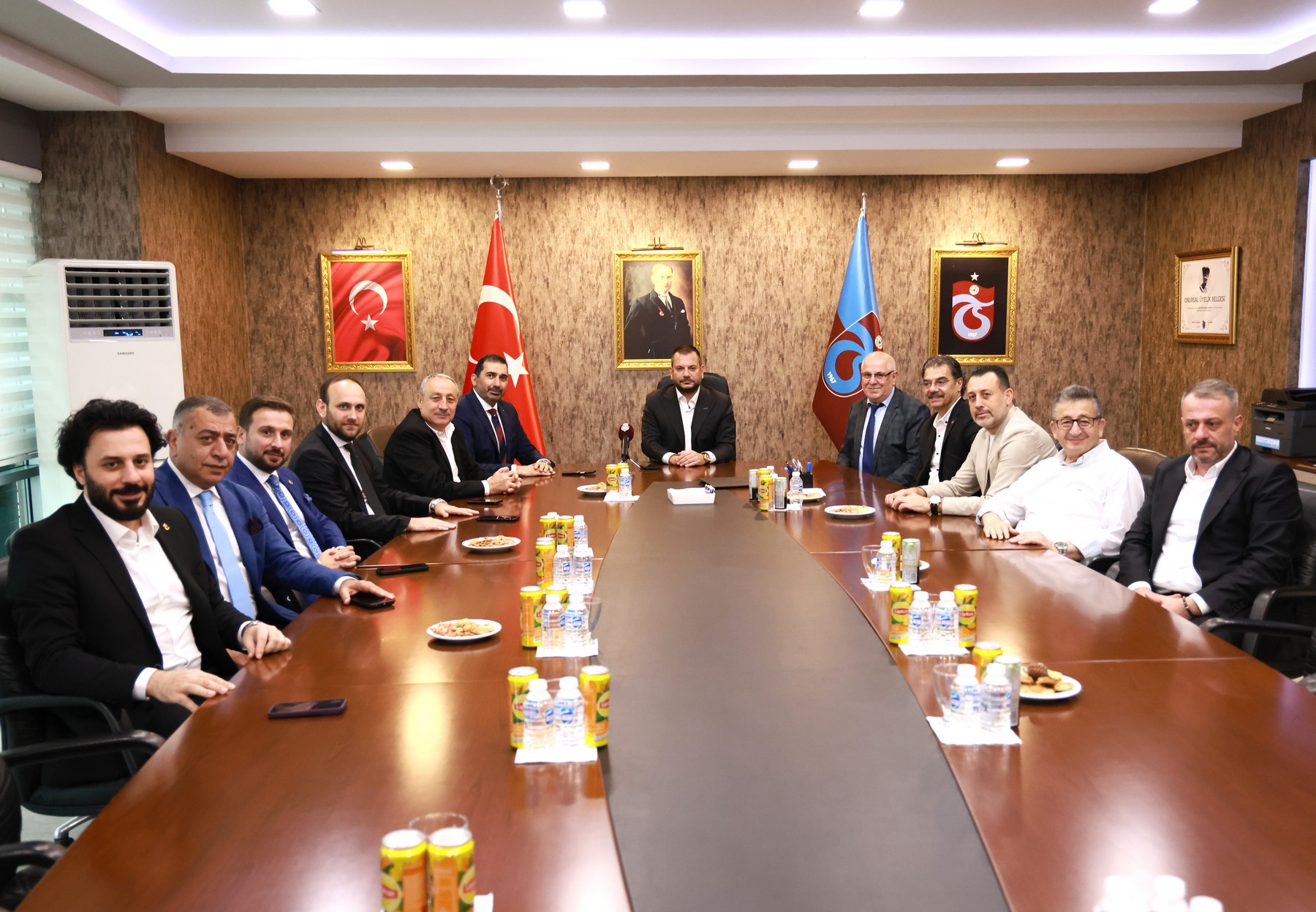 Trabzonspor ile Sebat Gençkikspor arasında iş birliği protokolü imzalandı 